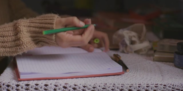 Yeh meri family (2023) S02 E01 1080p AMZN MiniTv WEB-DL [Hindi AAC 2.0] X264 